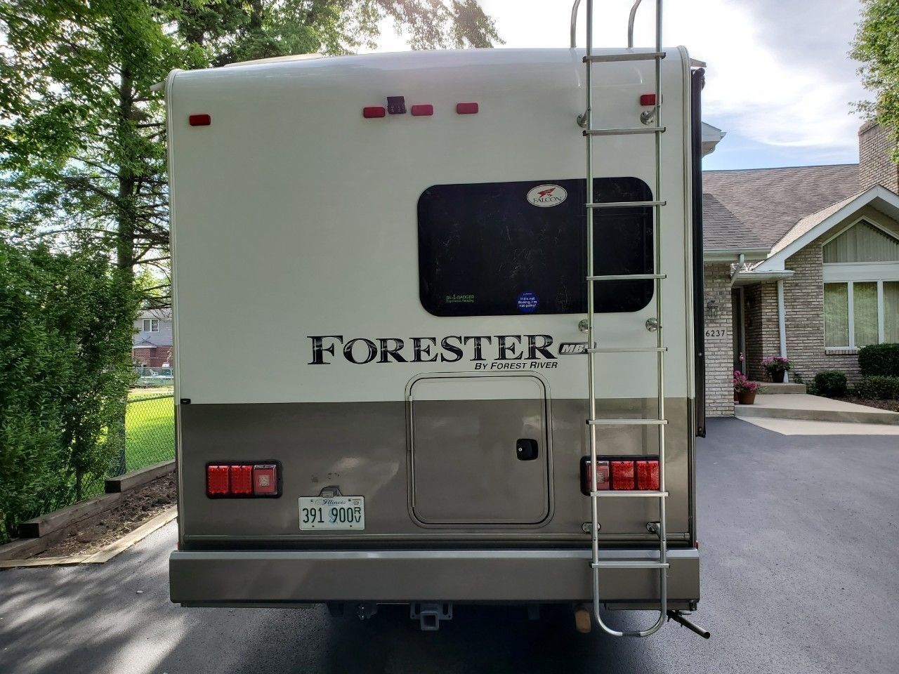 Photo 13 - 2015 Forest River Class C Motorhome rental photo 15