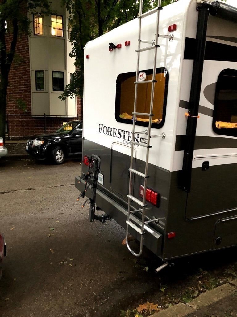 Photo 23 - 2015 Forest River Class C Motorhome rental photo 25