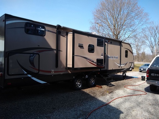 2014 HEART LAND NORTHTRAIL 33TBU Travel Trailer for rent in Lowellville, OH