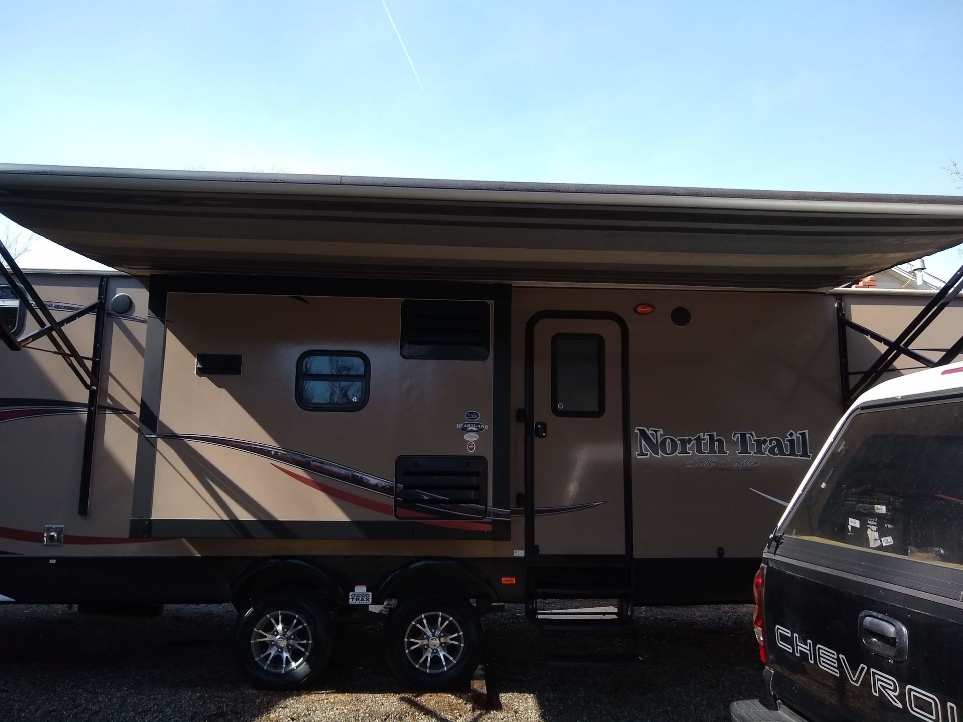 Photo 5 - 2014 HEART LAND Travel Trailer rental photo 7
