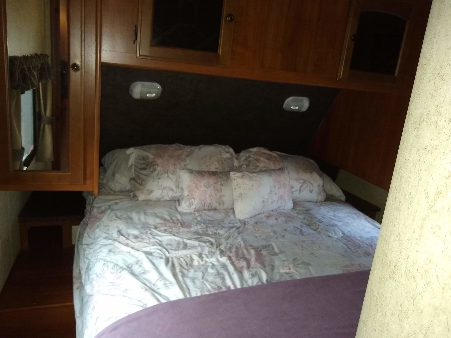 Photo 7 - 2014 HEART LAND Travel Trailer rental photo 9