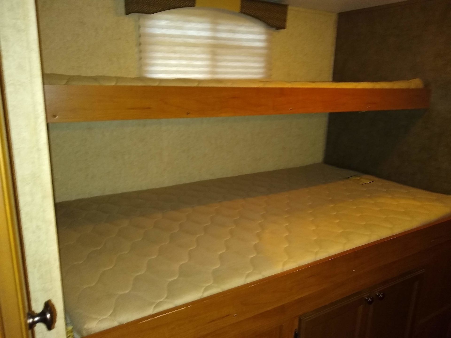 Photo 9 - 2014 HEART LAND Travel Trailer rental photo 11