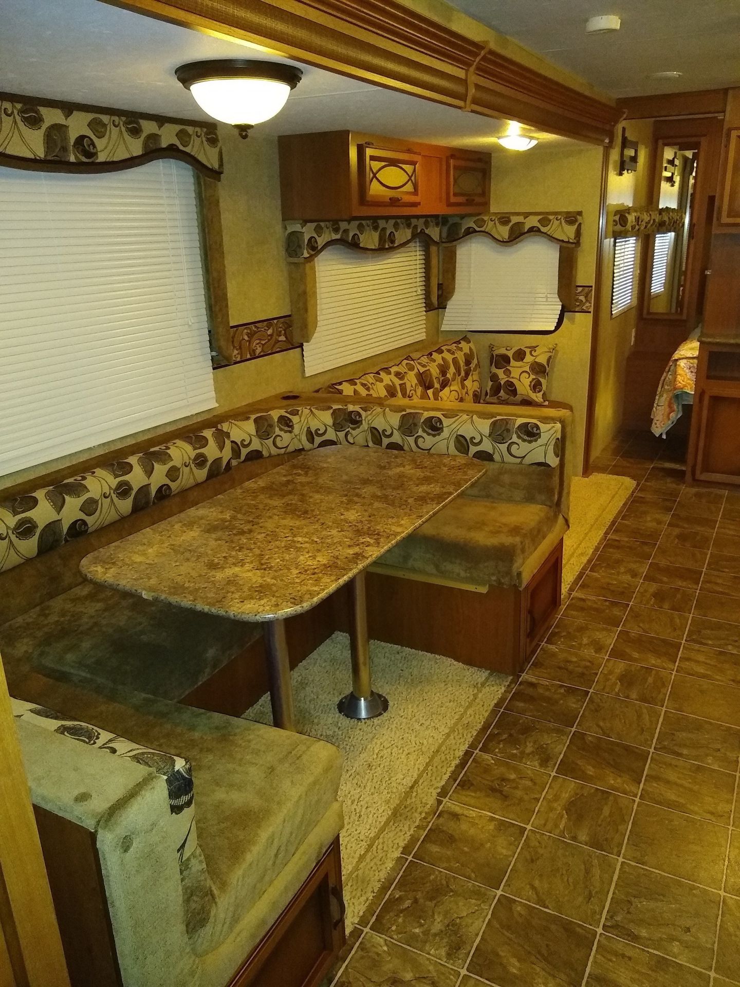 Photo 12 - 2014 Sportsmen Travel Trailer rental photo 14