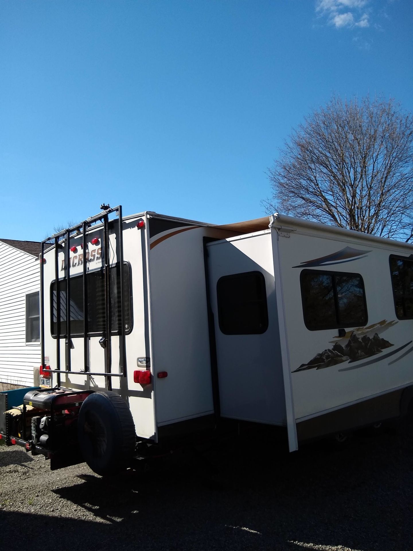 Photo 4 - 2013 Prime Time Travel Trailer rental photo 6
