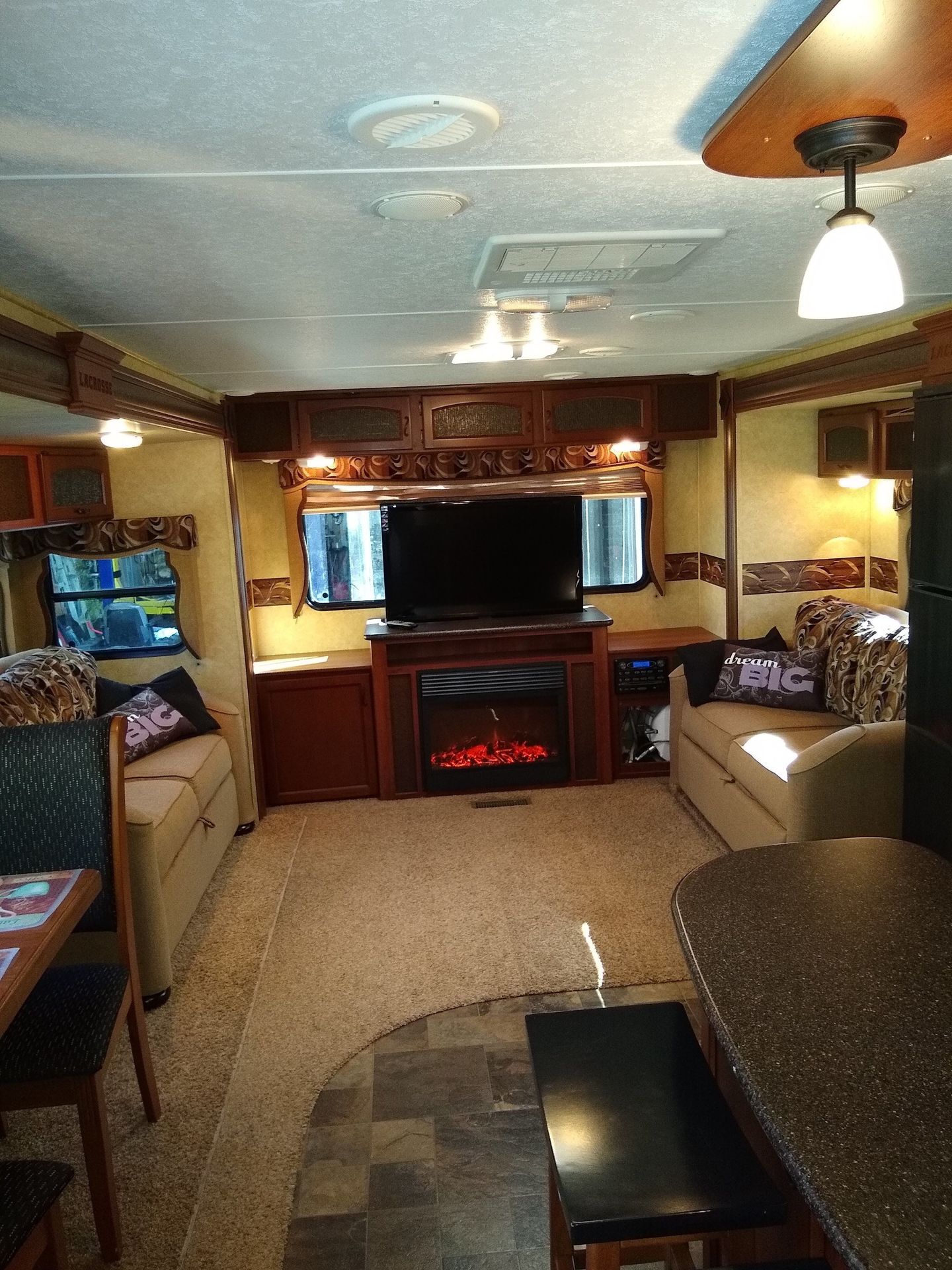 Photo 12 - 2013 Prime Time Travel Trailer rental photo 14