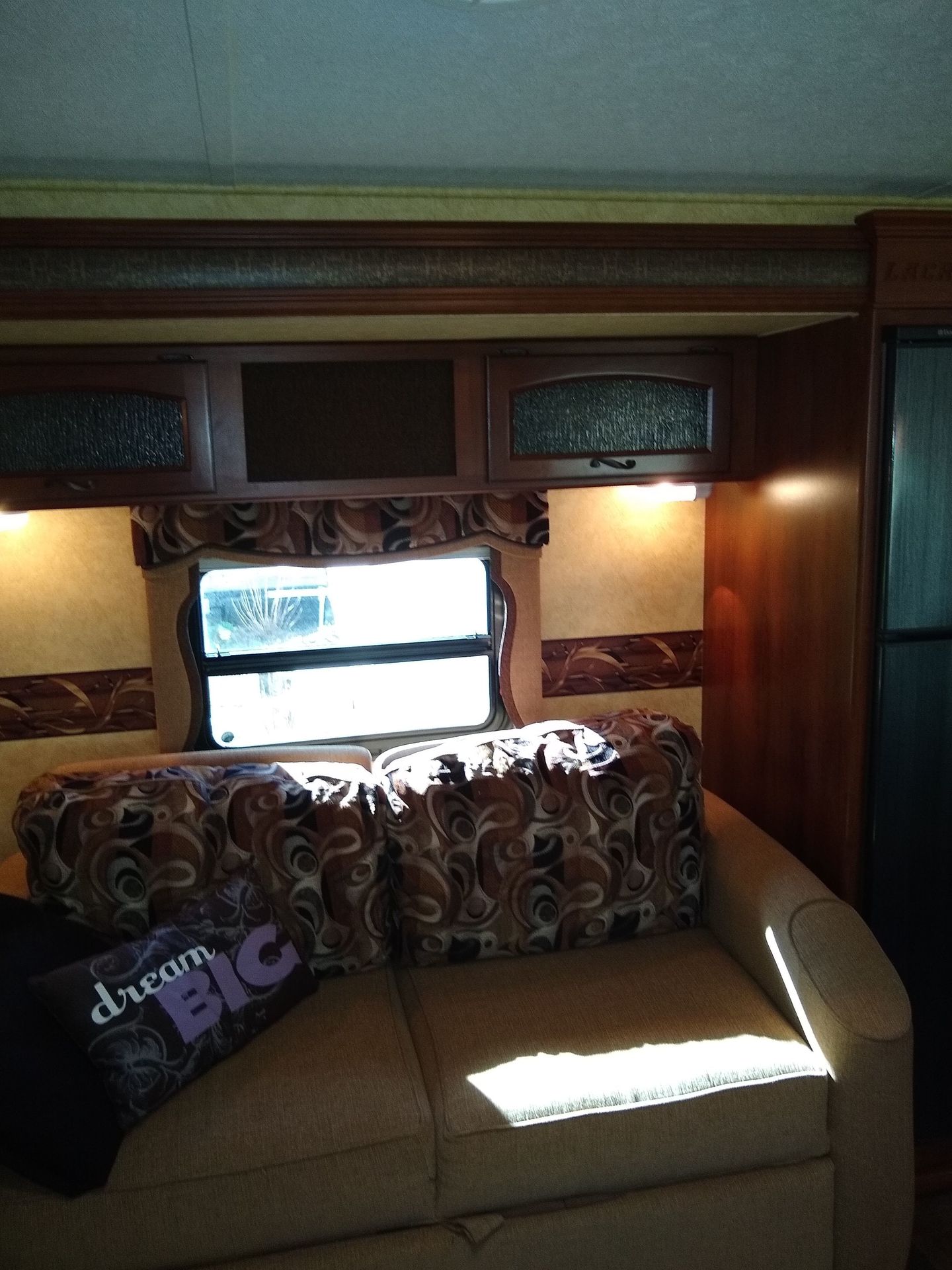 Photo 16 - 2013 Prime Time Travel Trailer rental photo 18
