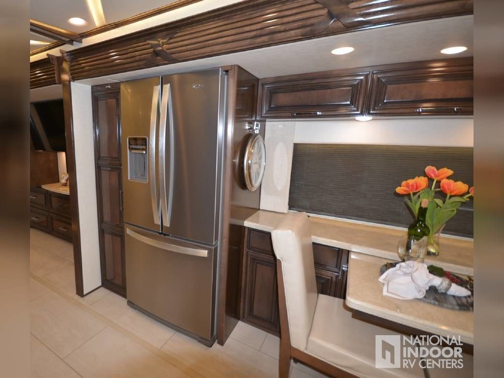 Photo 15 - 2020 Newmar Class A Motorhome rental photo 17