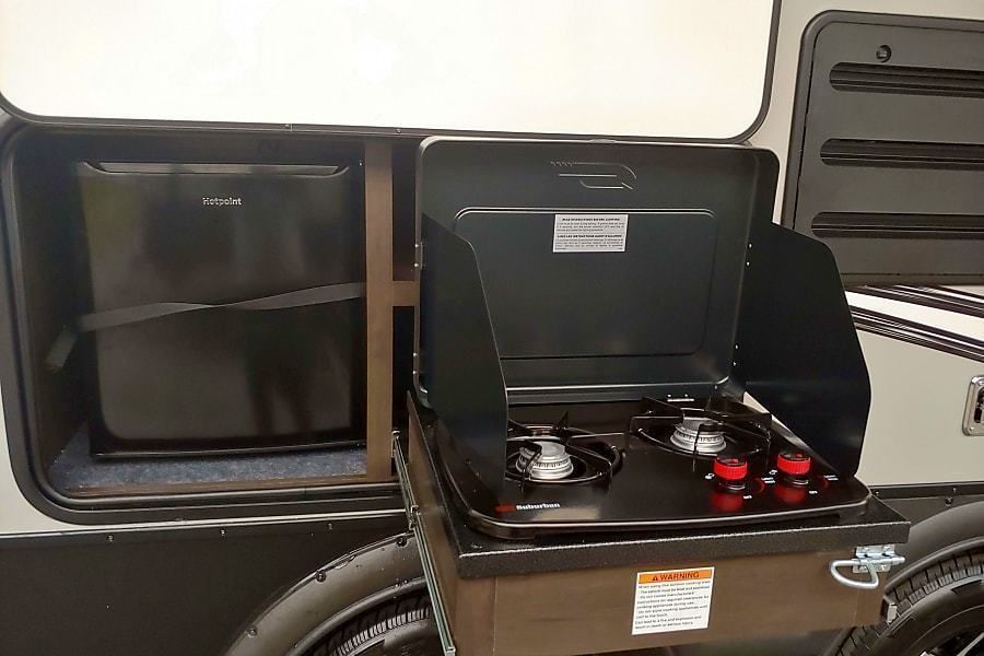 Photo 6 - 2020 Keystone Travel Trailer rental photo 8