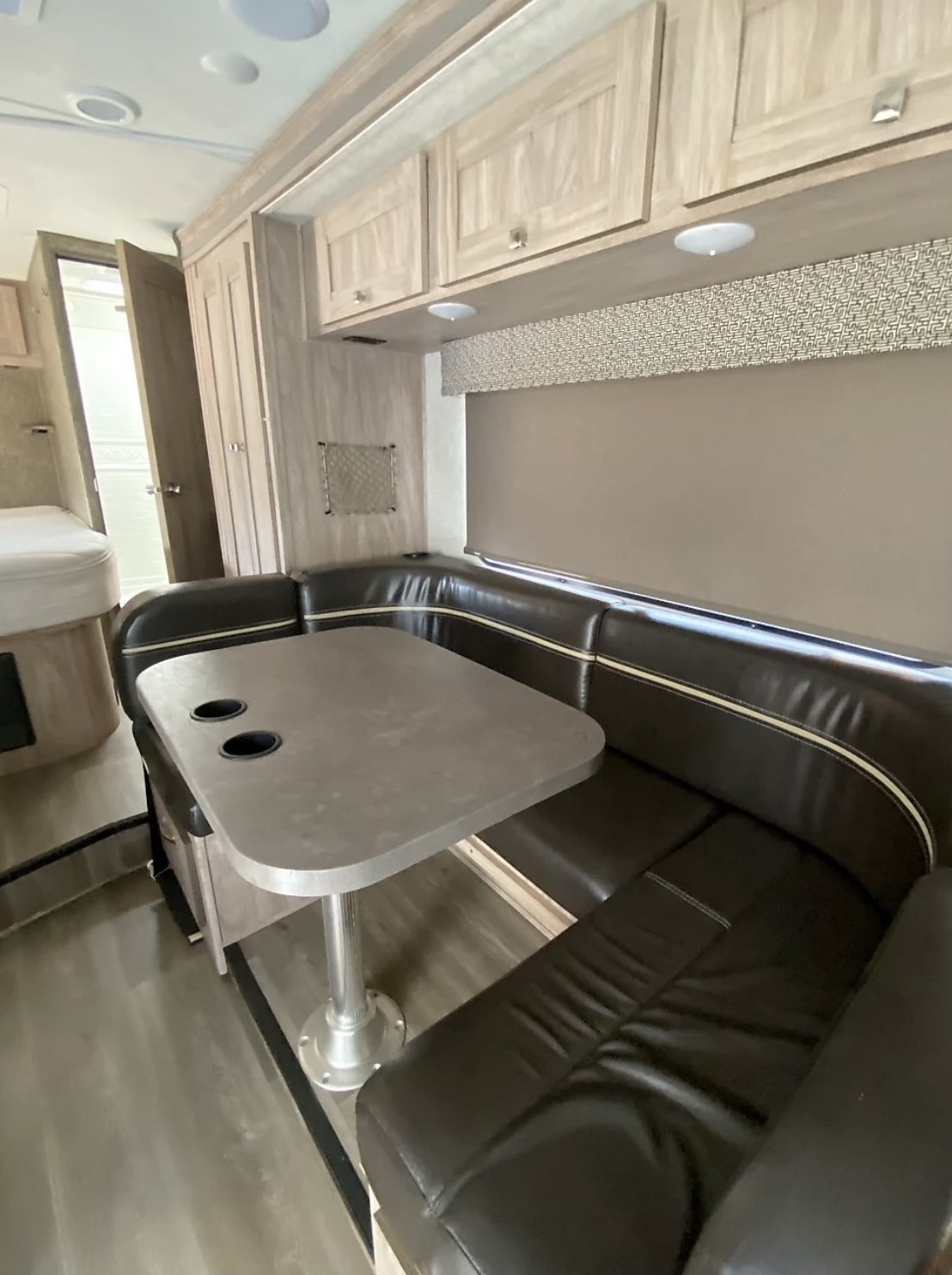 Photo 4 - 2018 Forester Class C Motorhome rental photo 6