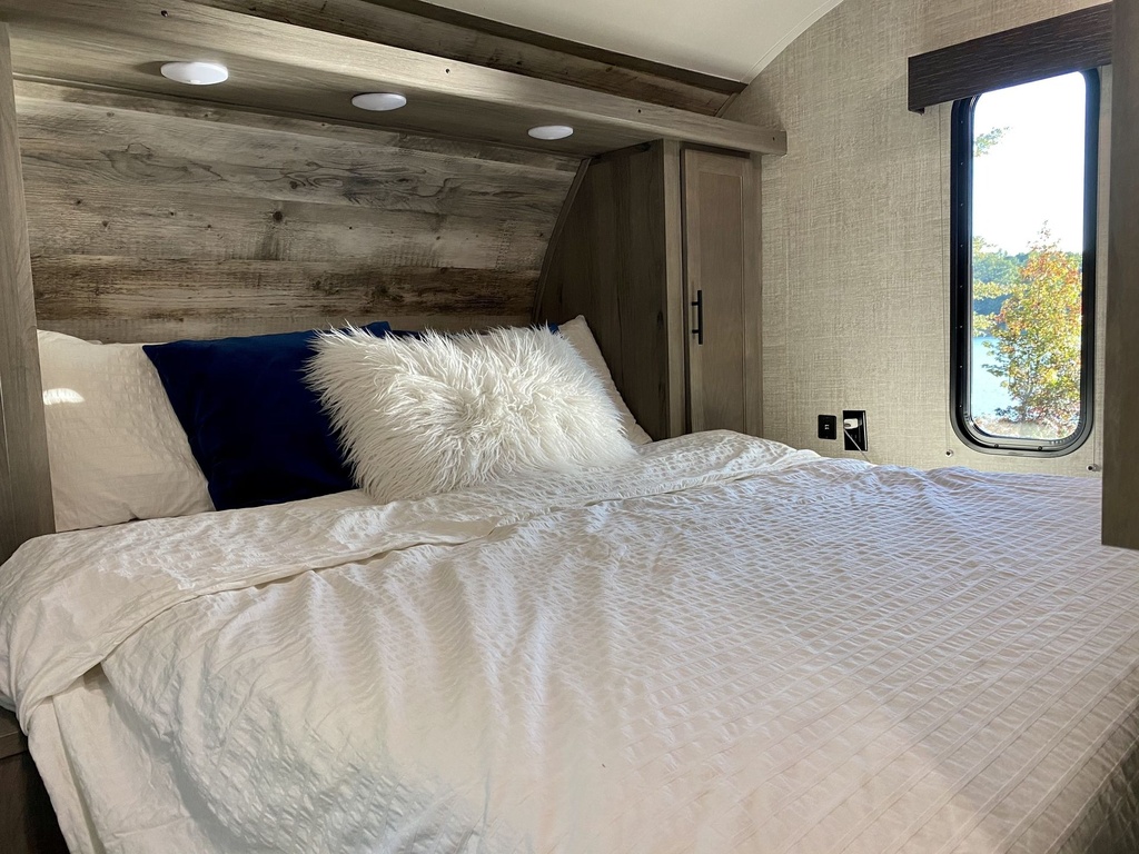Photo 8 - 2021 Gulf Stream Travel Trailer rental photo 10