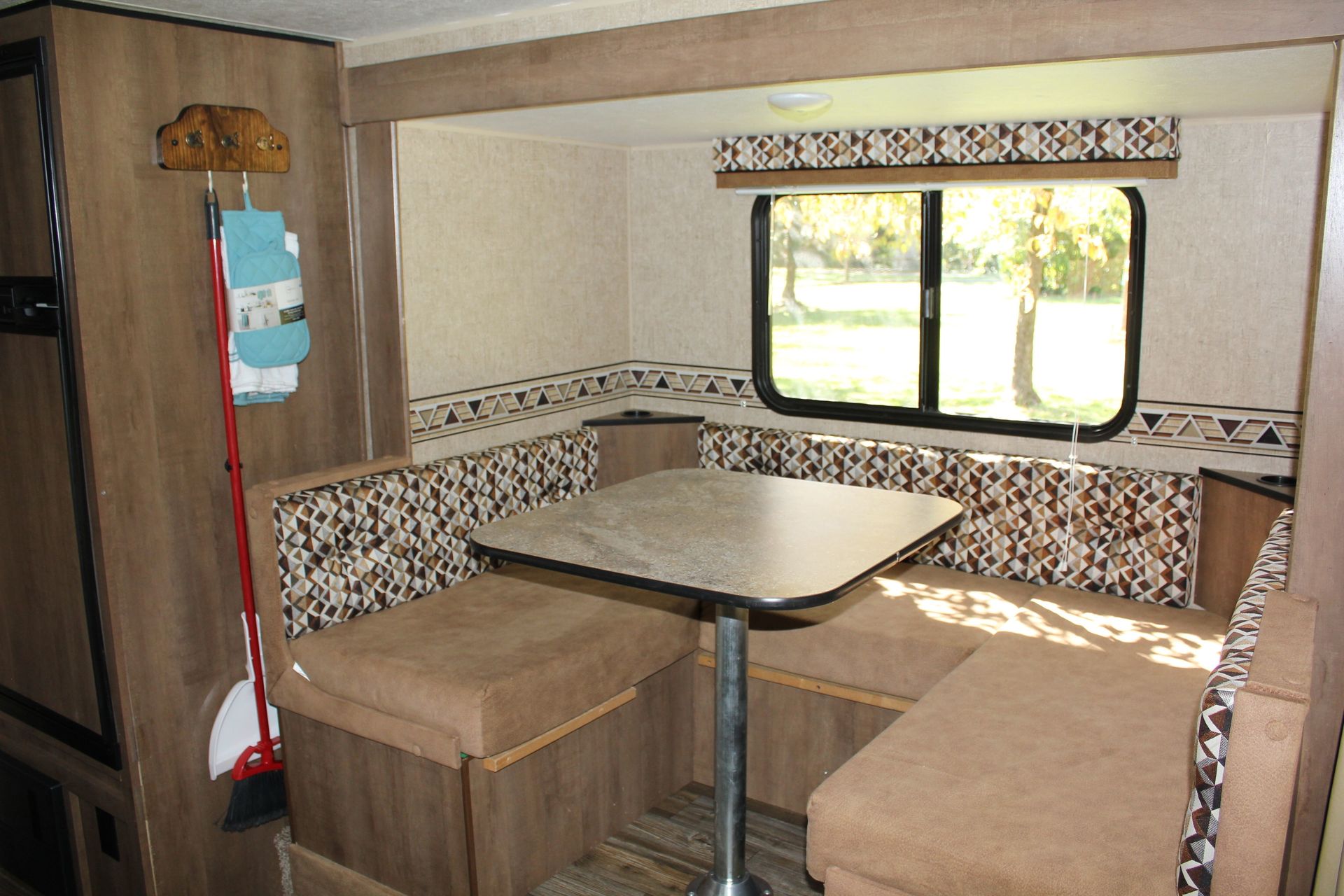 Photo 7 - 2016 Kz Rv Travel Trailer rental photo 9