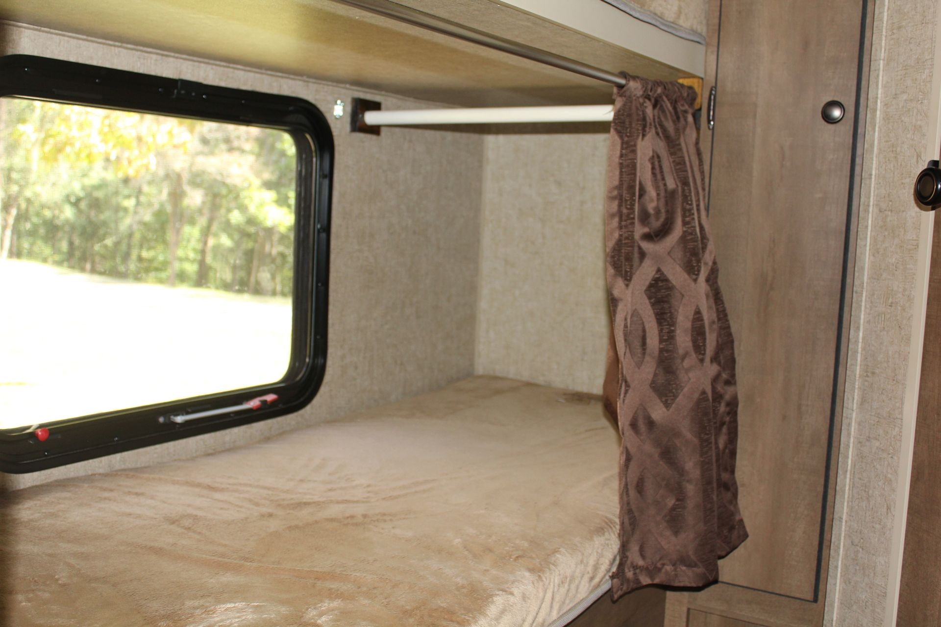 Photo 13 - 2016 Kz Rv Travel Trailer rental photo 15