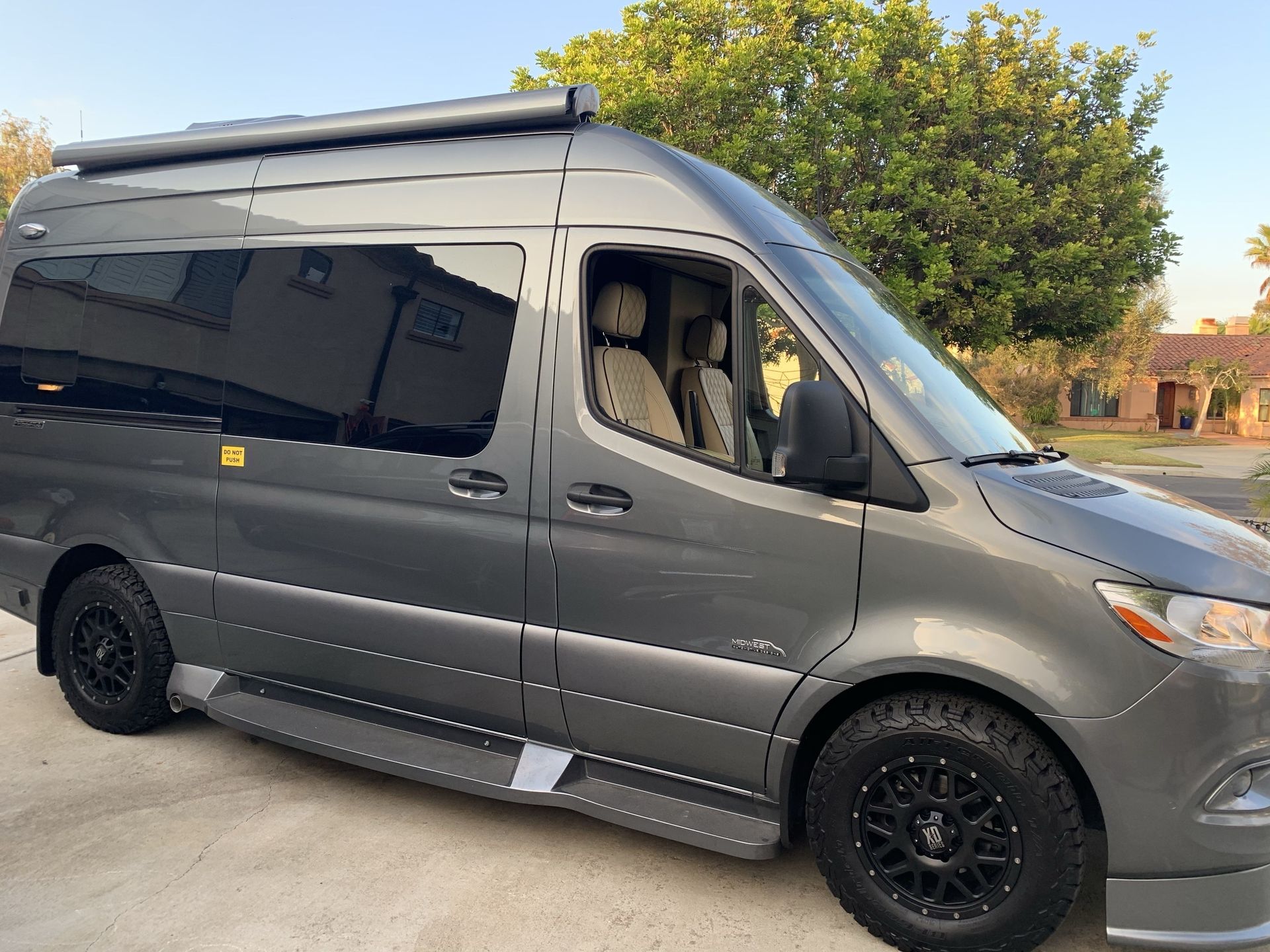 Photo 3 - 2020 Mercedes-Benz Class B Motorhome rental photo 5