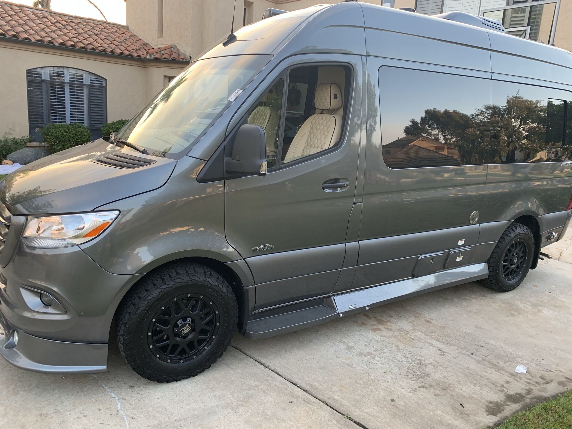 Photo 5 - 2020 Mercedes-Benz Class B Motorhome rental photo 7