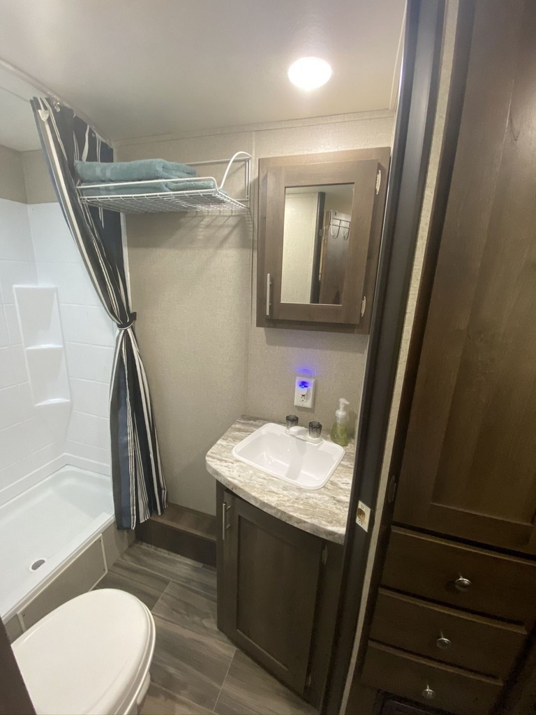 Photo 8 - 2019 Shasta Travel Trailer rental photo 10