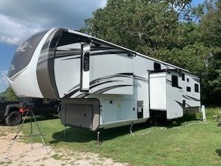 Photo 17 - 2020 Jayco Fifth Wheel rental photo 19