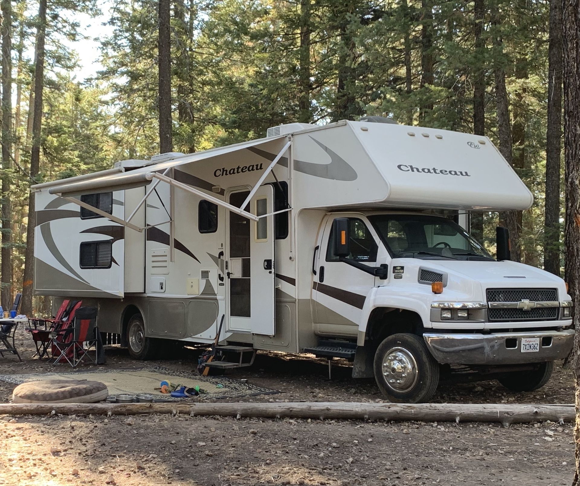 Photo 0 - 2008 Four Winds Class C Motorhome rental photo 2