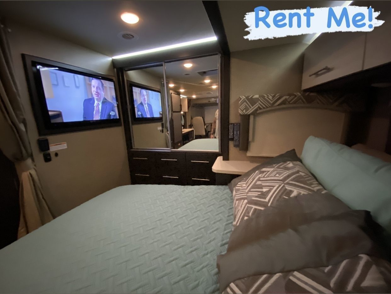 Photo 5 - 2020 Thor Motor Coach Class A Motorhome rental photo 7