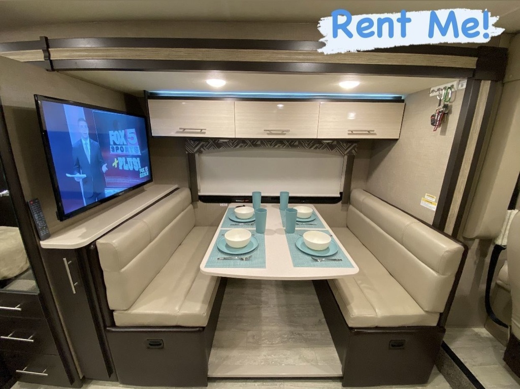 Photo 18 - 2020 Thor Motor Coach Class A Motorhome rental photo 20