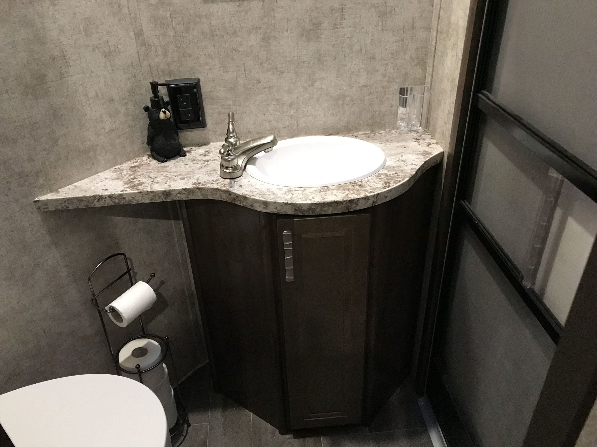 Photo 36 - 2020 Open Range Fifth Wheel rental photo 33