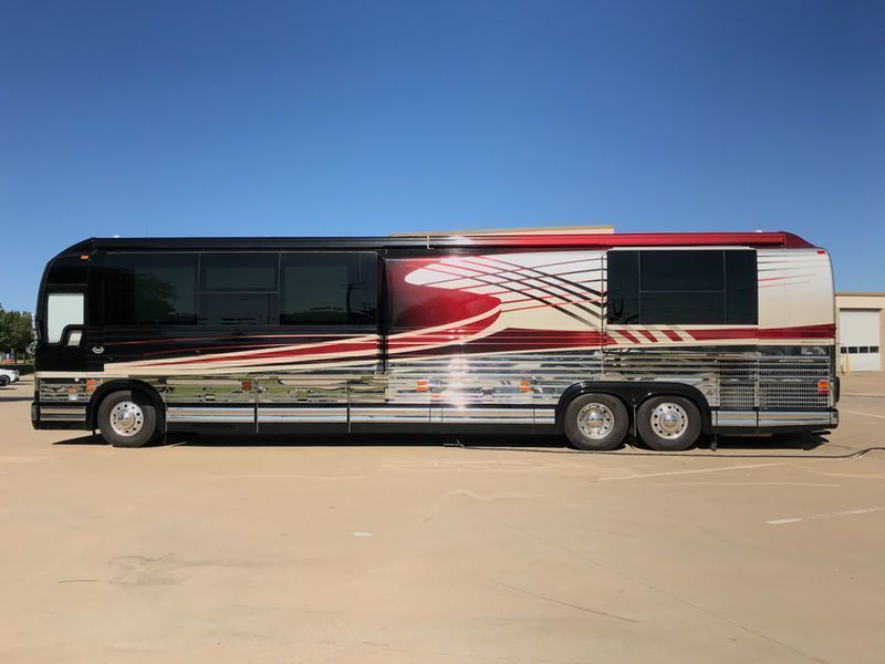 Photo 2 - 2008 Marathon Class A Motorhome rental photo 4
