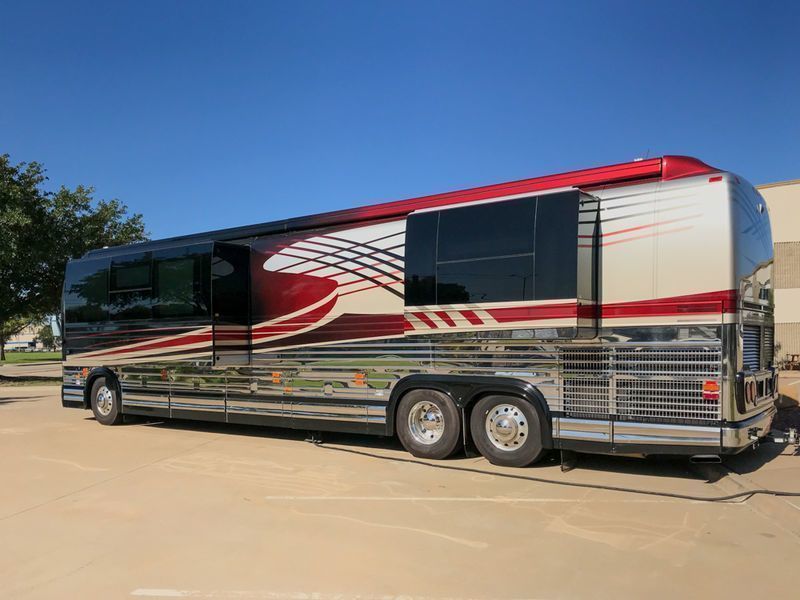 Photo 14 - 2008 Marathon Class A Motorhome rental photo 16