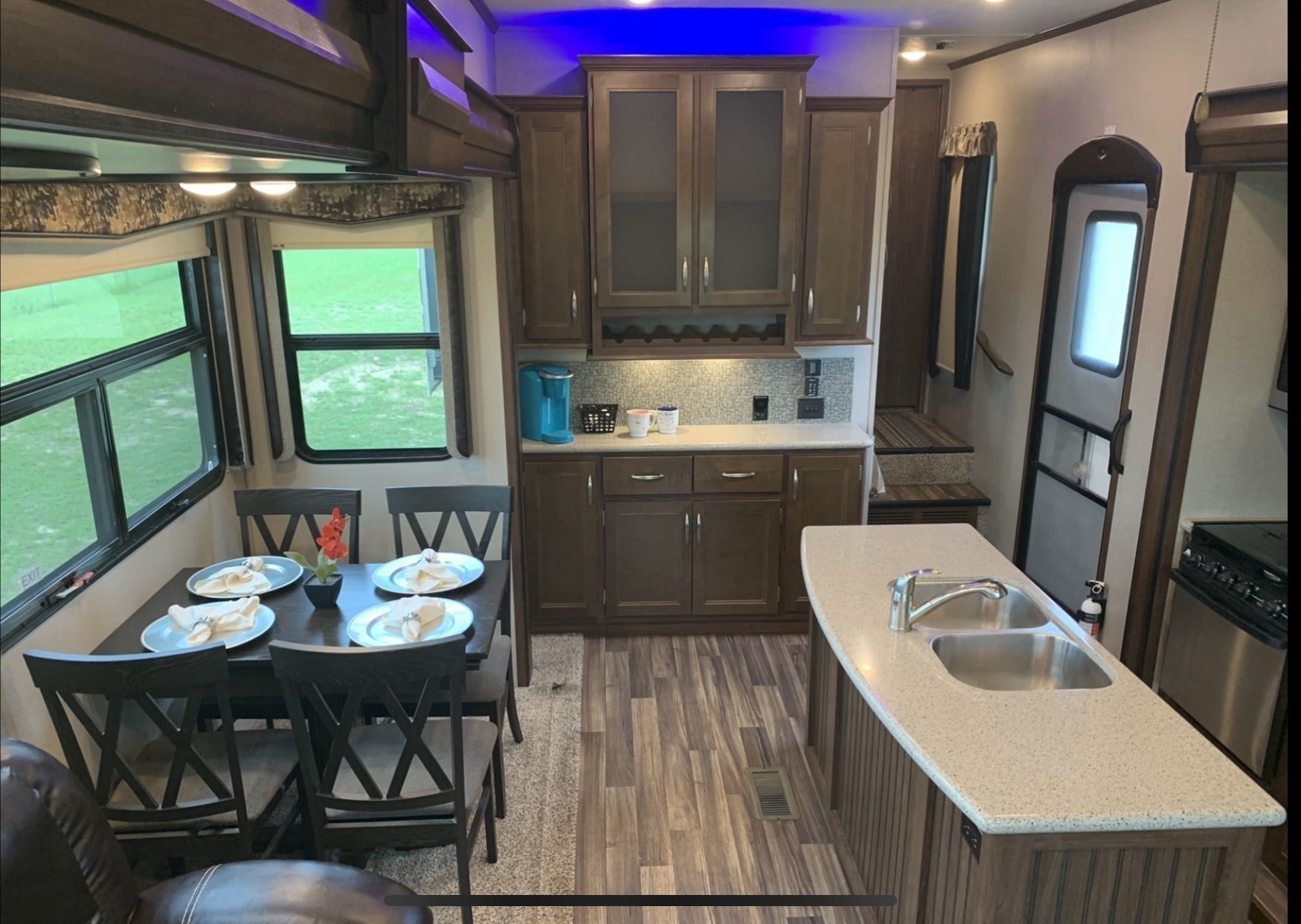 Photo 13 - 2018 Keystone Fifth Wheel rental photo 15
