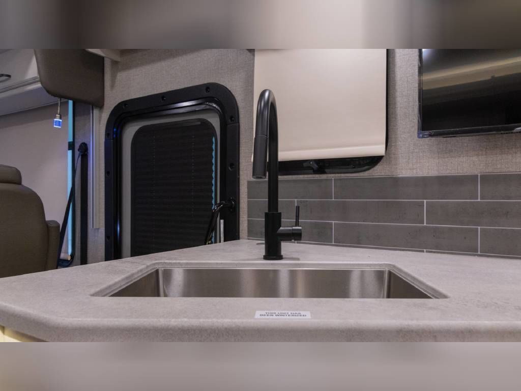 Photo 15 - 2019 Jayco Class A Motorhome rental photo 17
