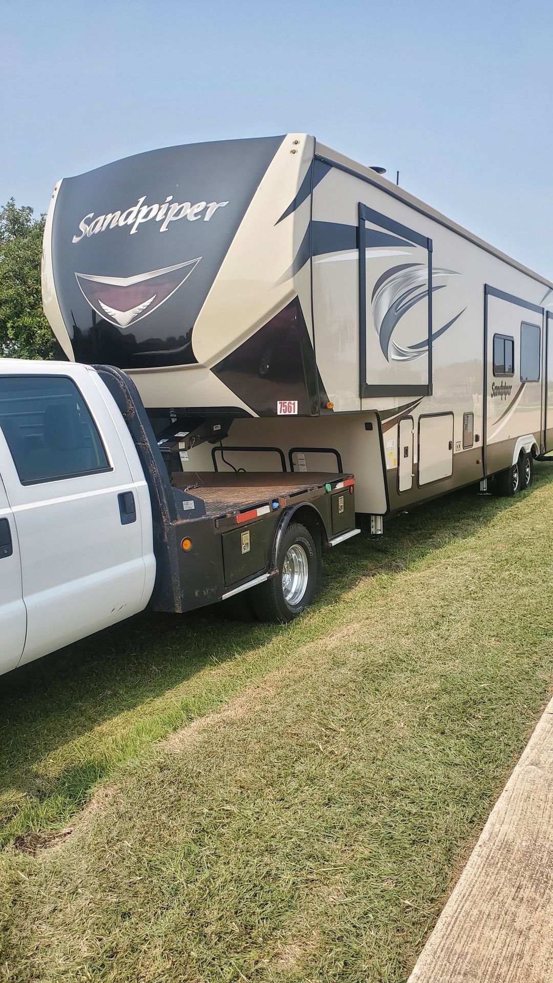 Photo 2 - 2020 Forest River Fifth Wheel rental photo 4