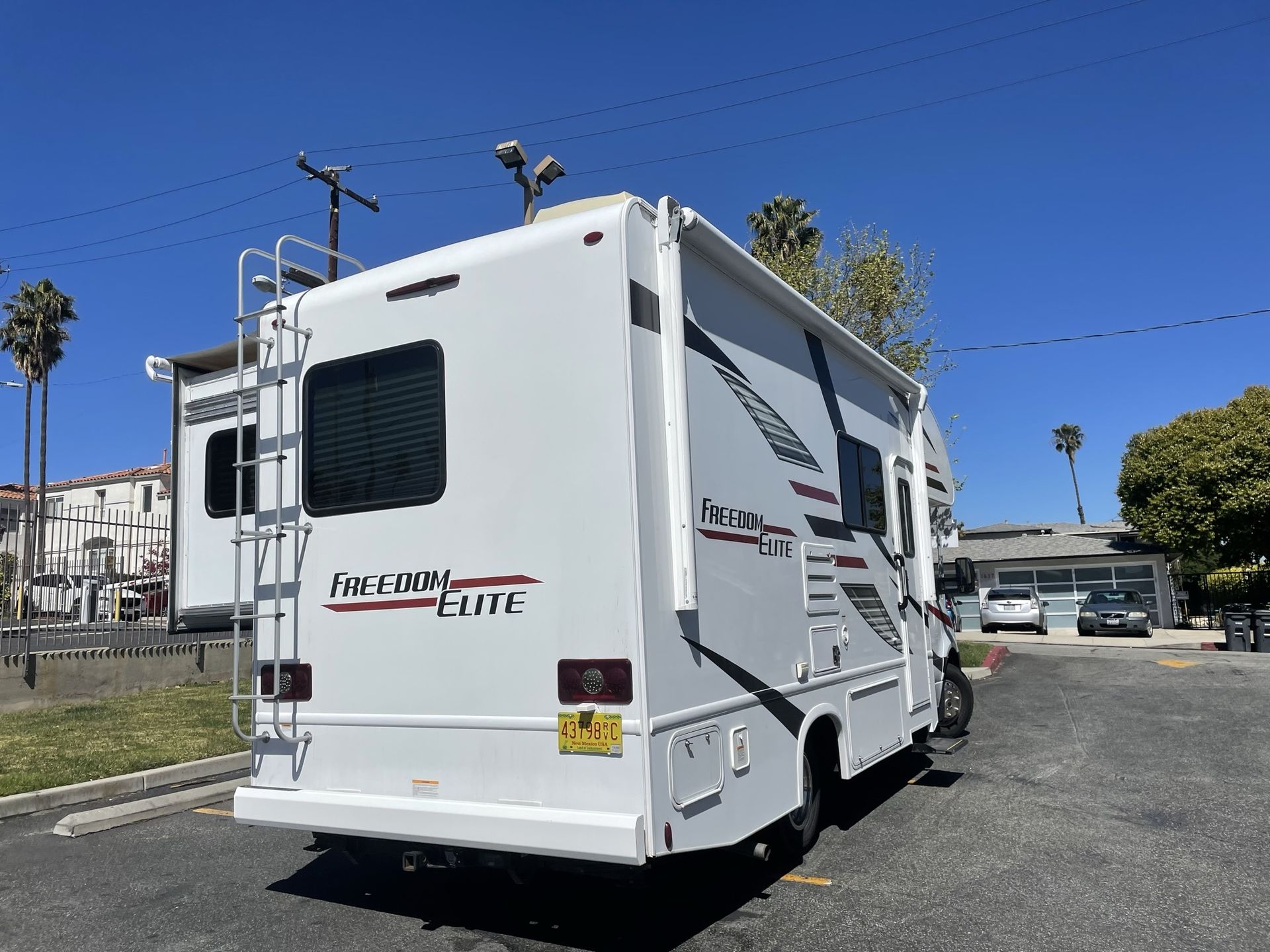 Photo 1 - 2020 Mercedes-Benz Class C Motorhome rental photo 3