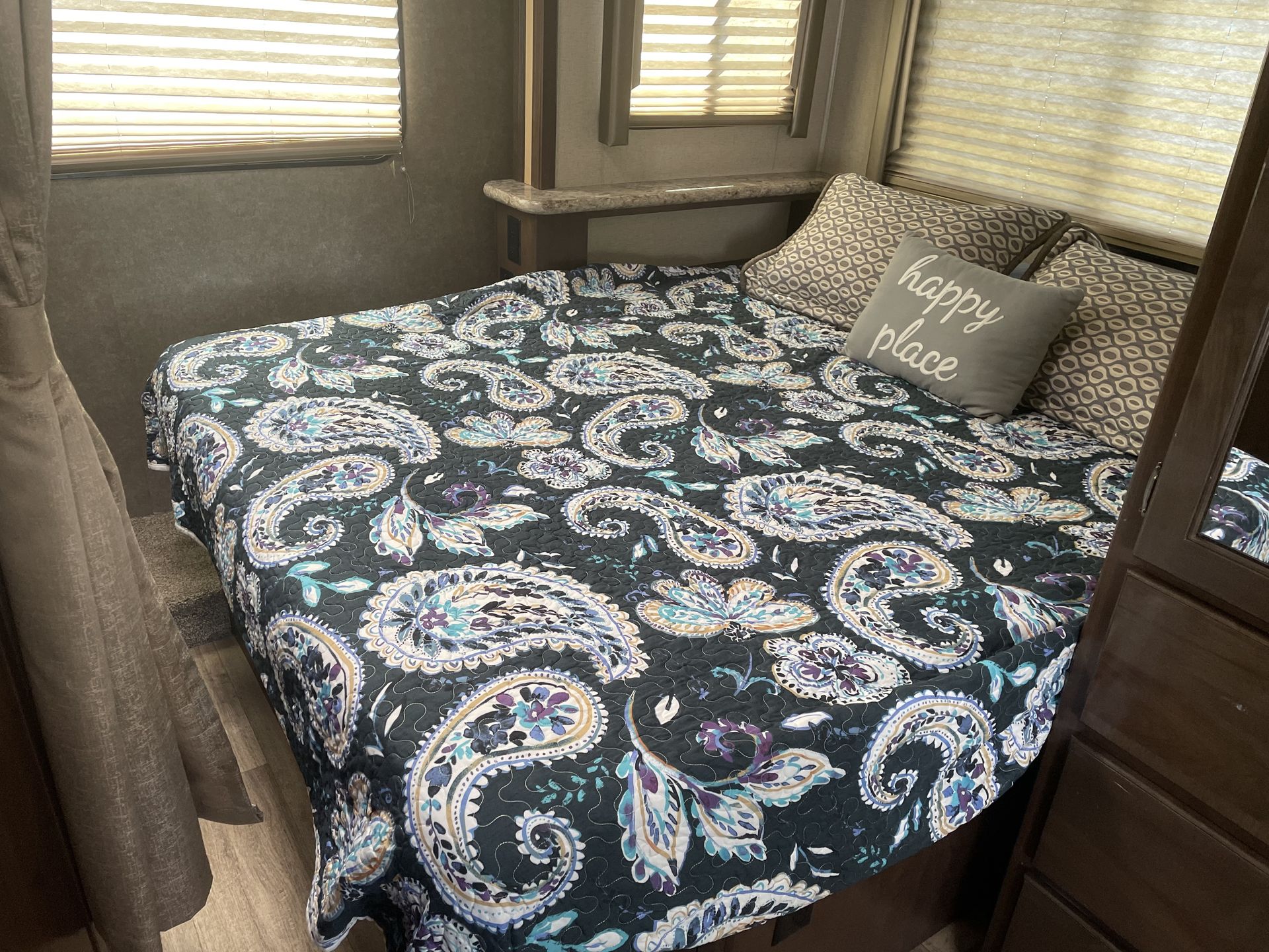 Photo 7 - 2020 Mercedes-Benz Class C Motorhome rental photo 9