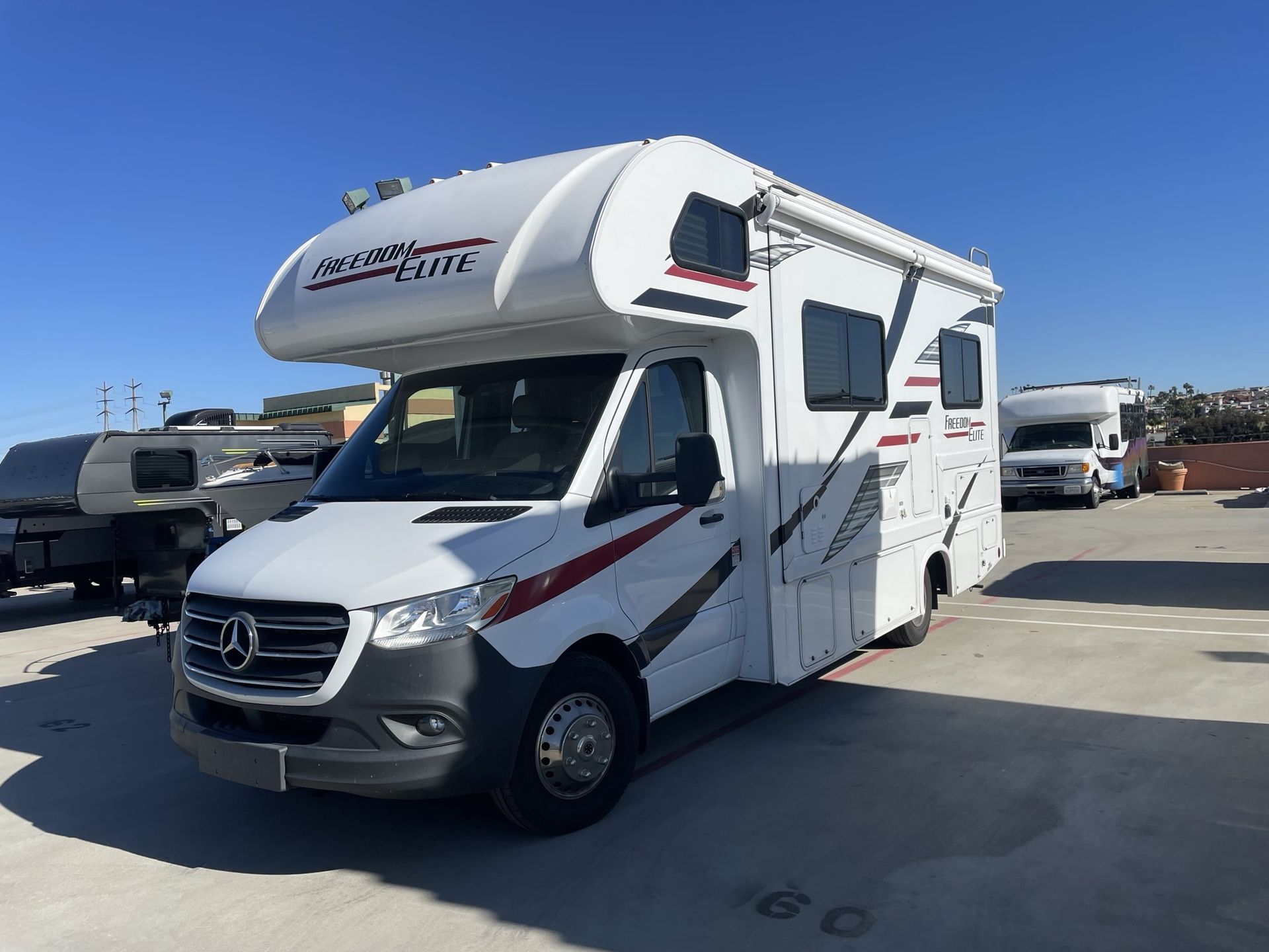 Photo 10 - 2020 Mercedes-Benz Class C Motorhome rental photo 12
