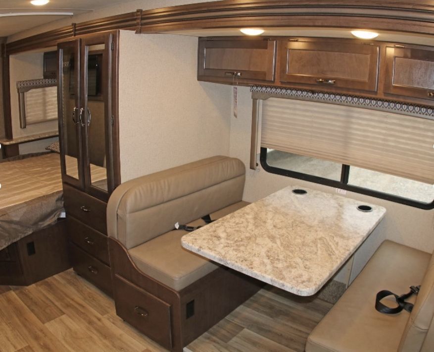 Photo 12 - 2020 Mercedes-Benz Class C Motorhome rental photo 14