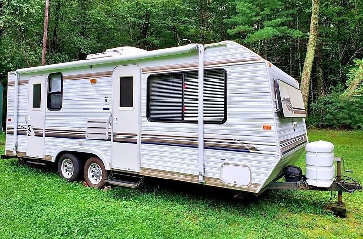 Photo 0 - 2002 Solaire Travel Trailer rental photo 2