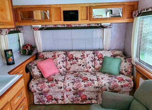 2002 Solaire Sunline Travel Trailer for rent in Tobyhanna Township, PA