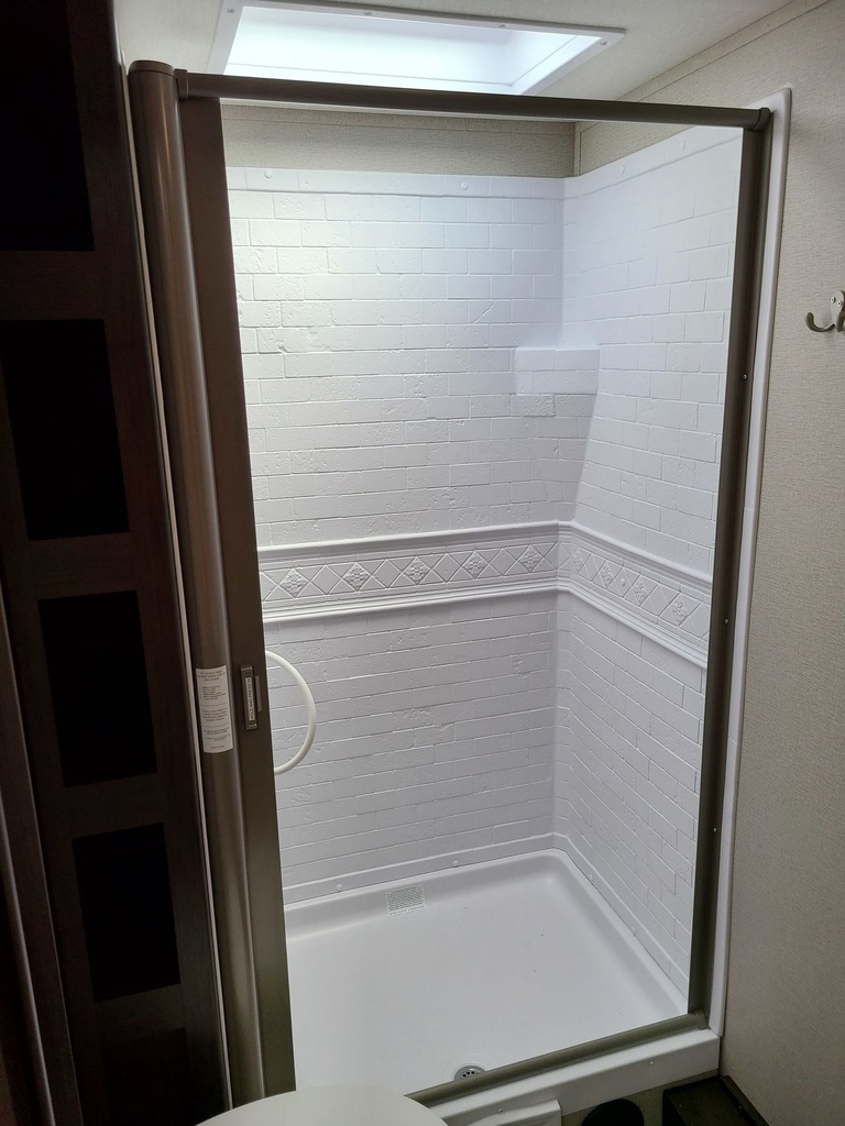 Photo 3 - 2020 Grand Design Travel Trailer rental photo 5