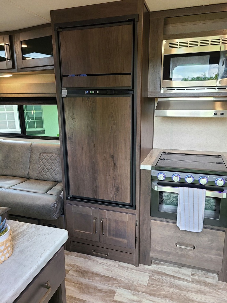 Photo 10 - 2020 Grand Design Travel Trailer rental photo 12