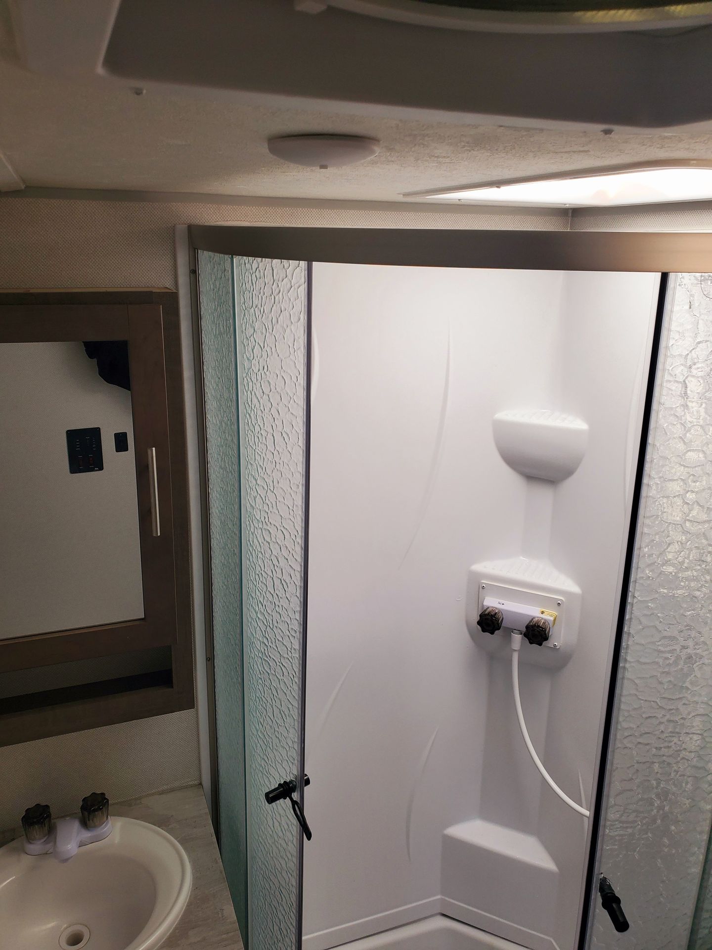 Photo 10 - 2019 Forest River Travel Trailer rental photo 12