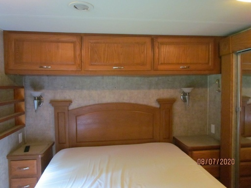2004 Coachmen Cross Country Sports Coach 370DS Class A Motorhome for rent in Kalamazoo, MI