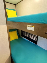 Photo 2 thumbnail 4