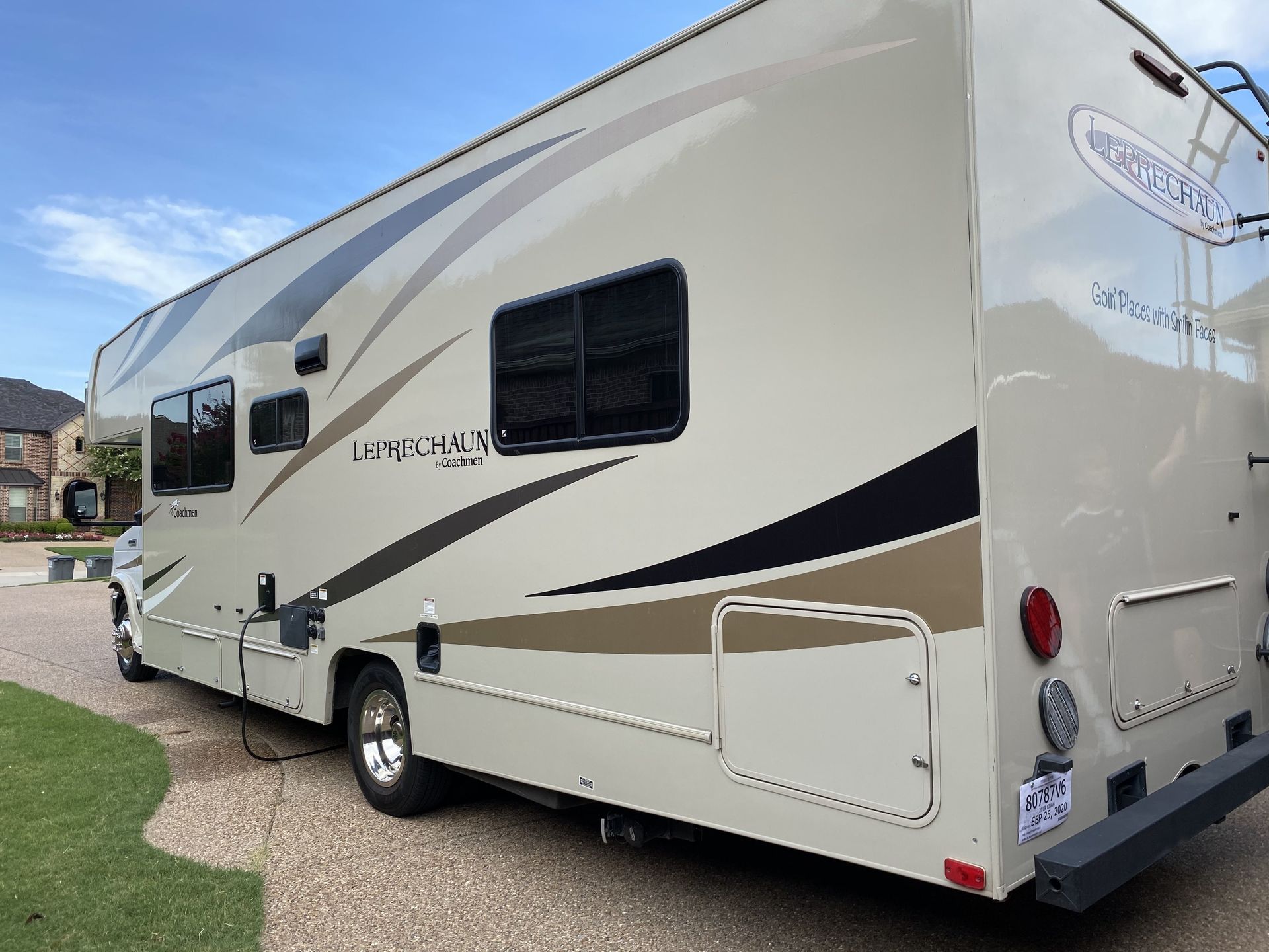 Photo 4 - 2019 Coachmen Class C Motorhome rental photo 6