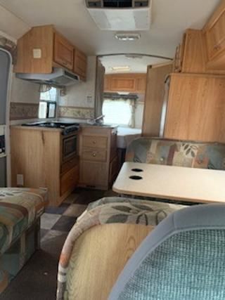 Photo 3 - 2003 Monaco Class B Motorhome rental photo 5
