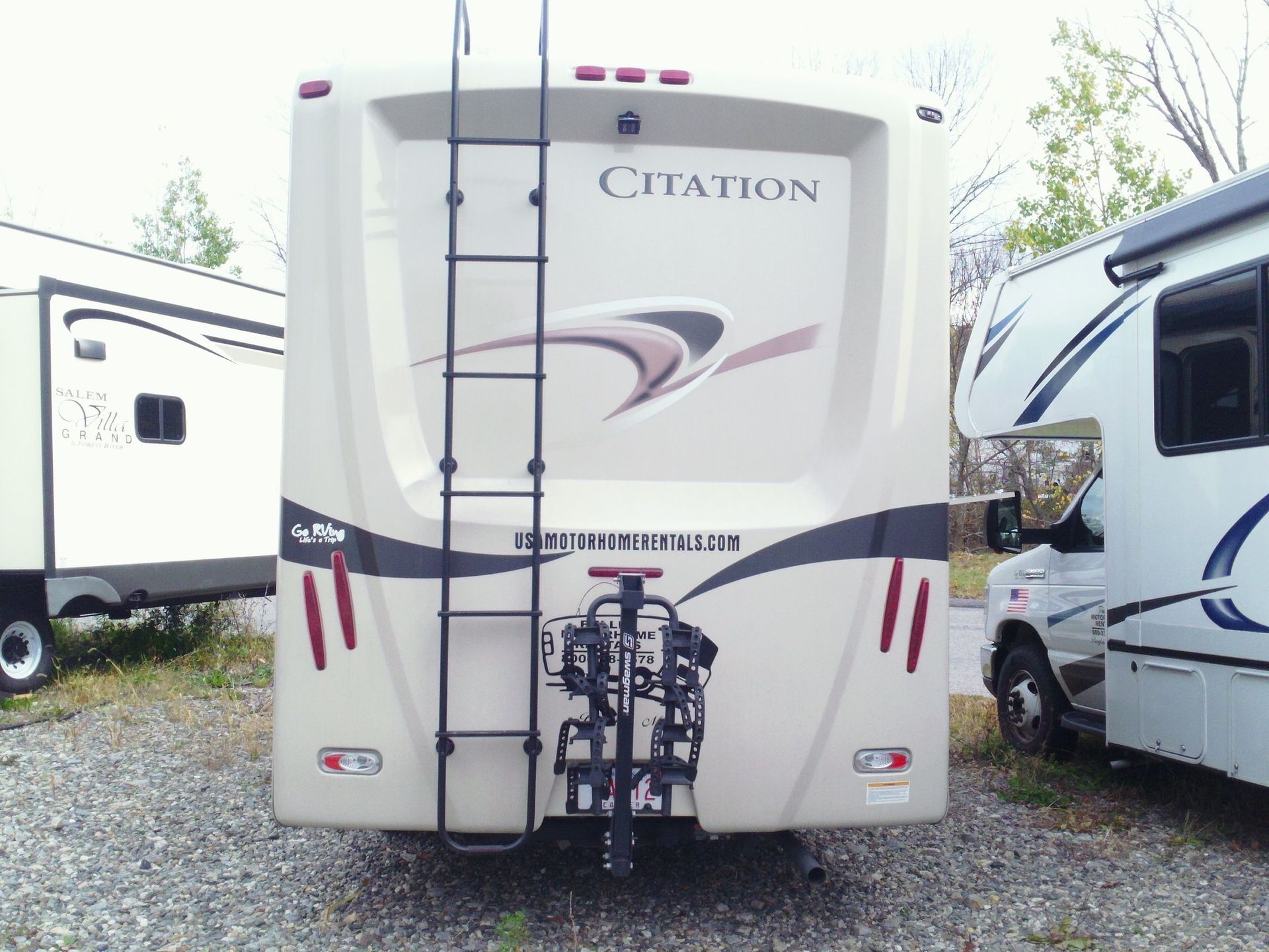 Photo 20 - 2016 Thor Class C Motorhome rental photo 22