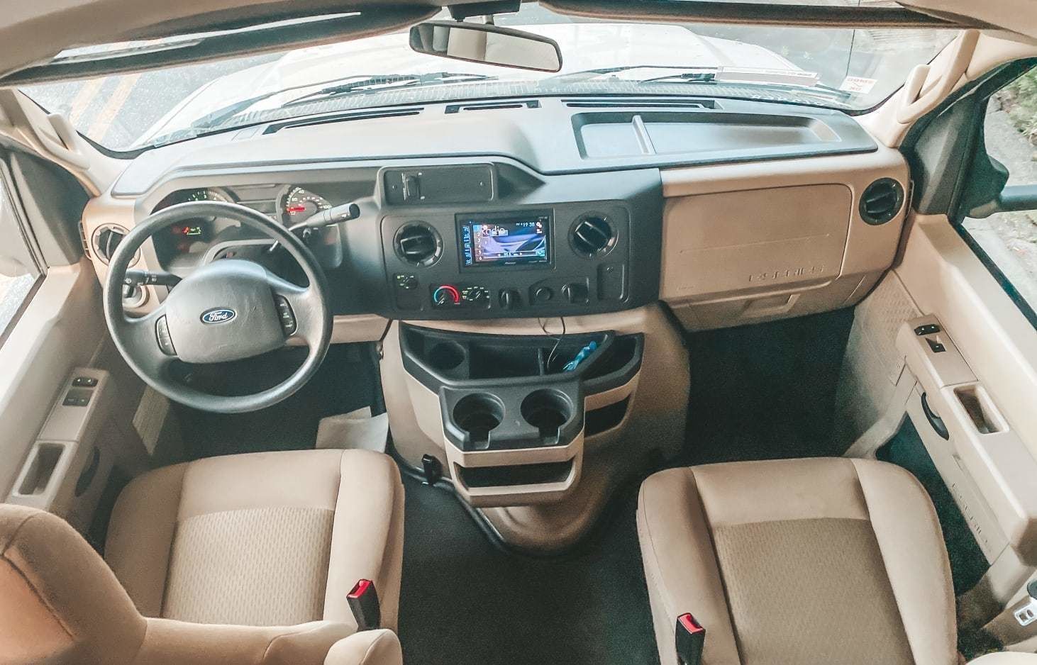 Photo 6 - 2019 Winnebago Class C Motorhome rental photo 8