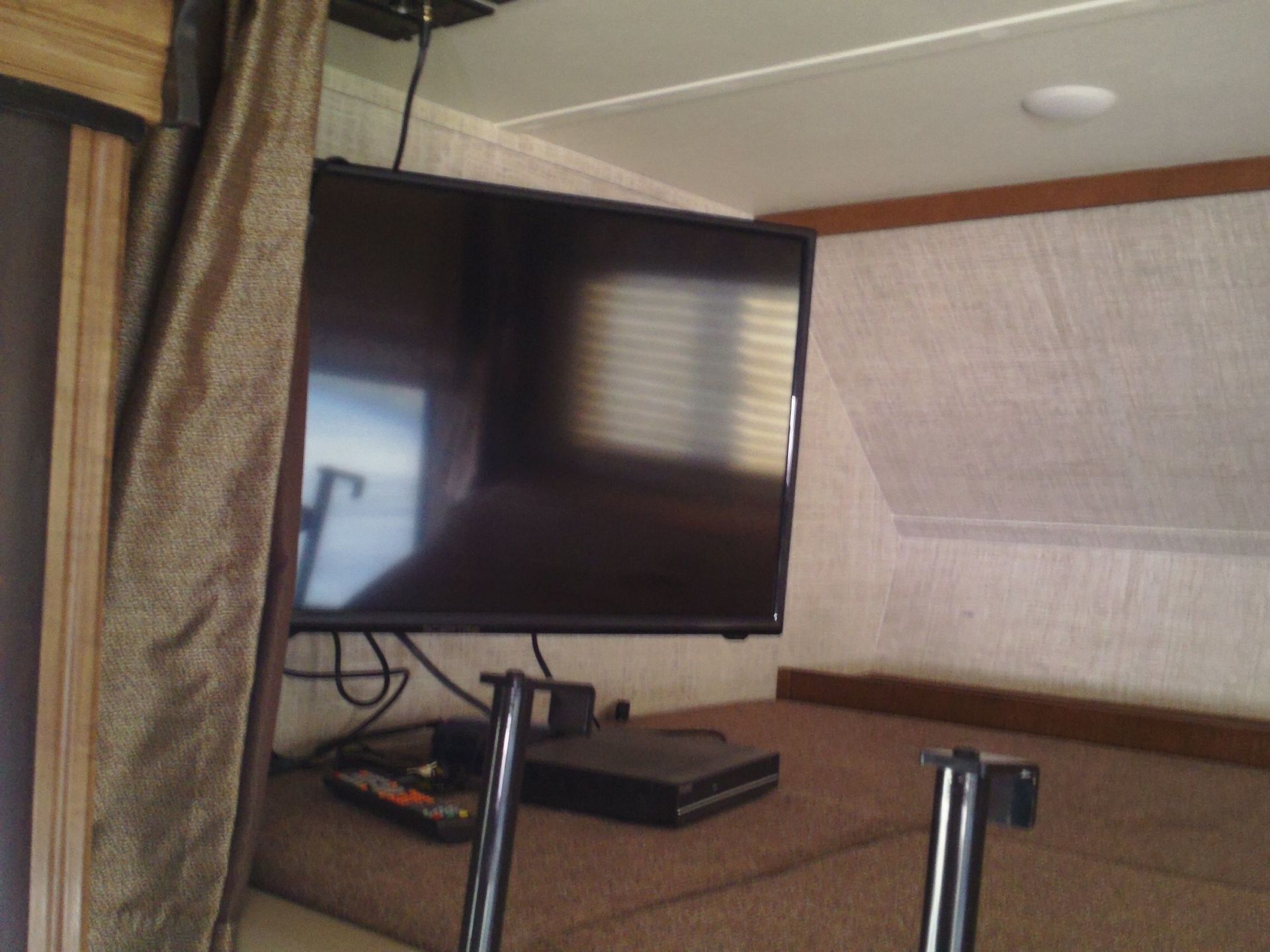 Photo 29 - 2020 Gulf Stream Class C Motorhome rental photo 31