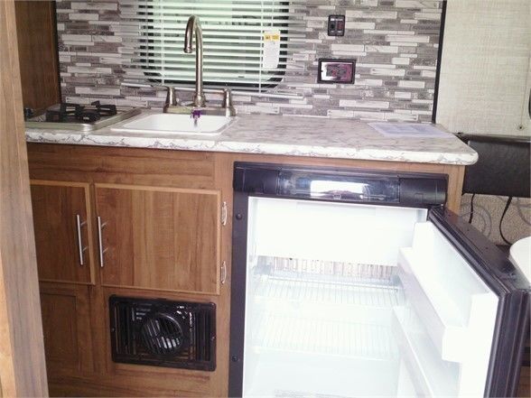 Photo 12 - 2020 Gulf Stream Travel Trailer rental photo 14