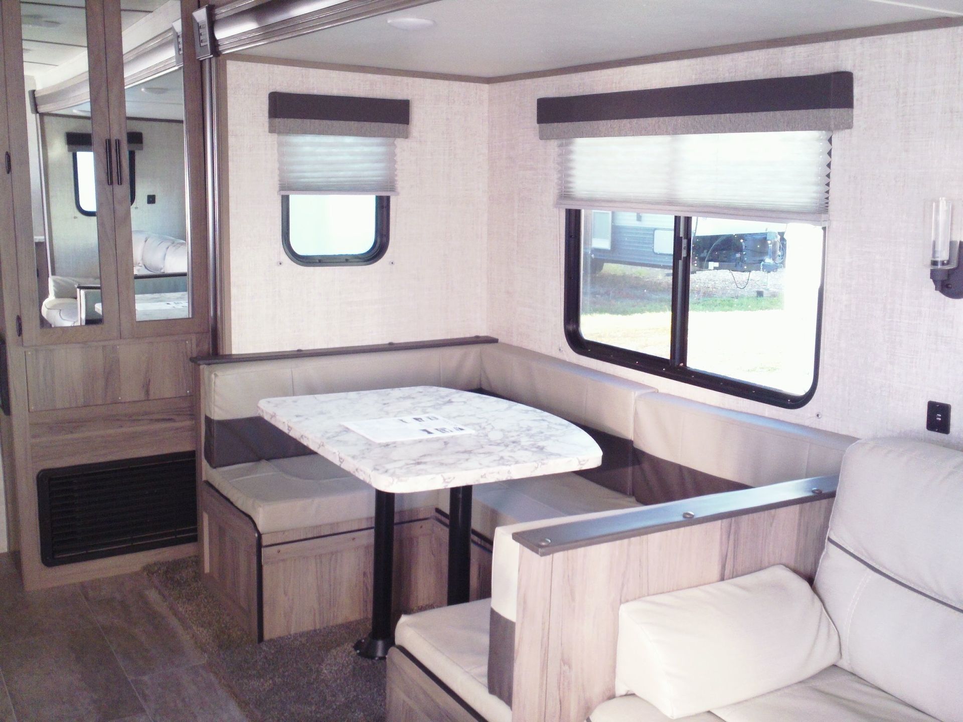 Photo 23 - 2021 Gulf Stream Travel Trailer rental photo 25