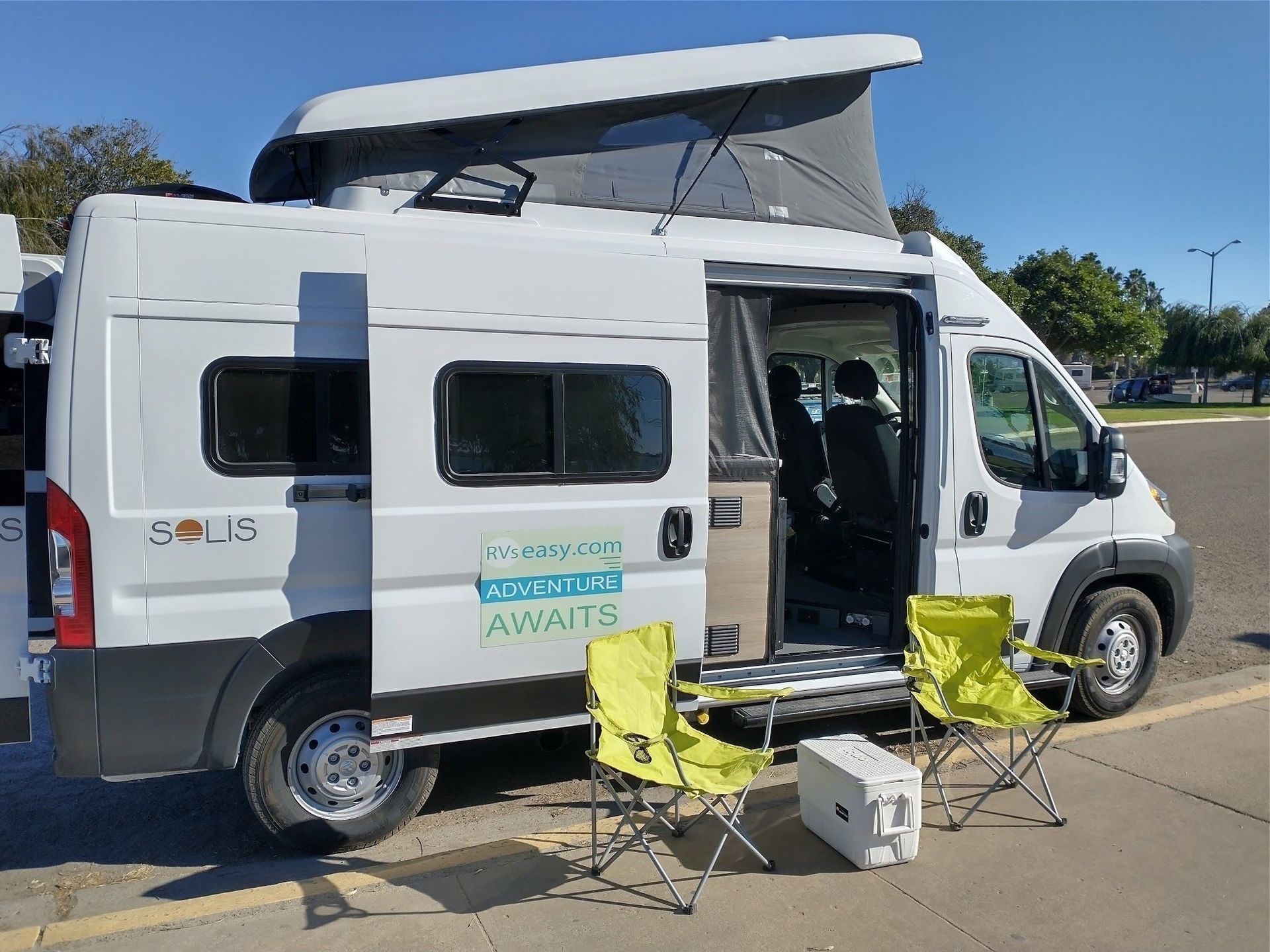 Photo 14 - 2020 Winnebago Class B Motorhome rental photo 16