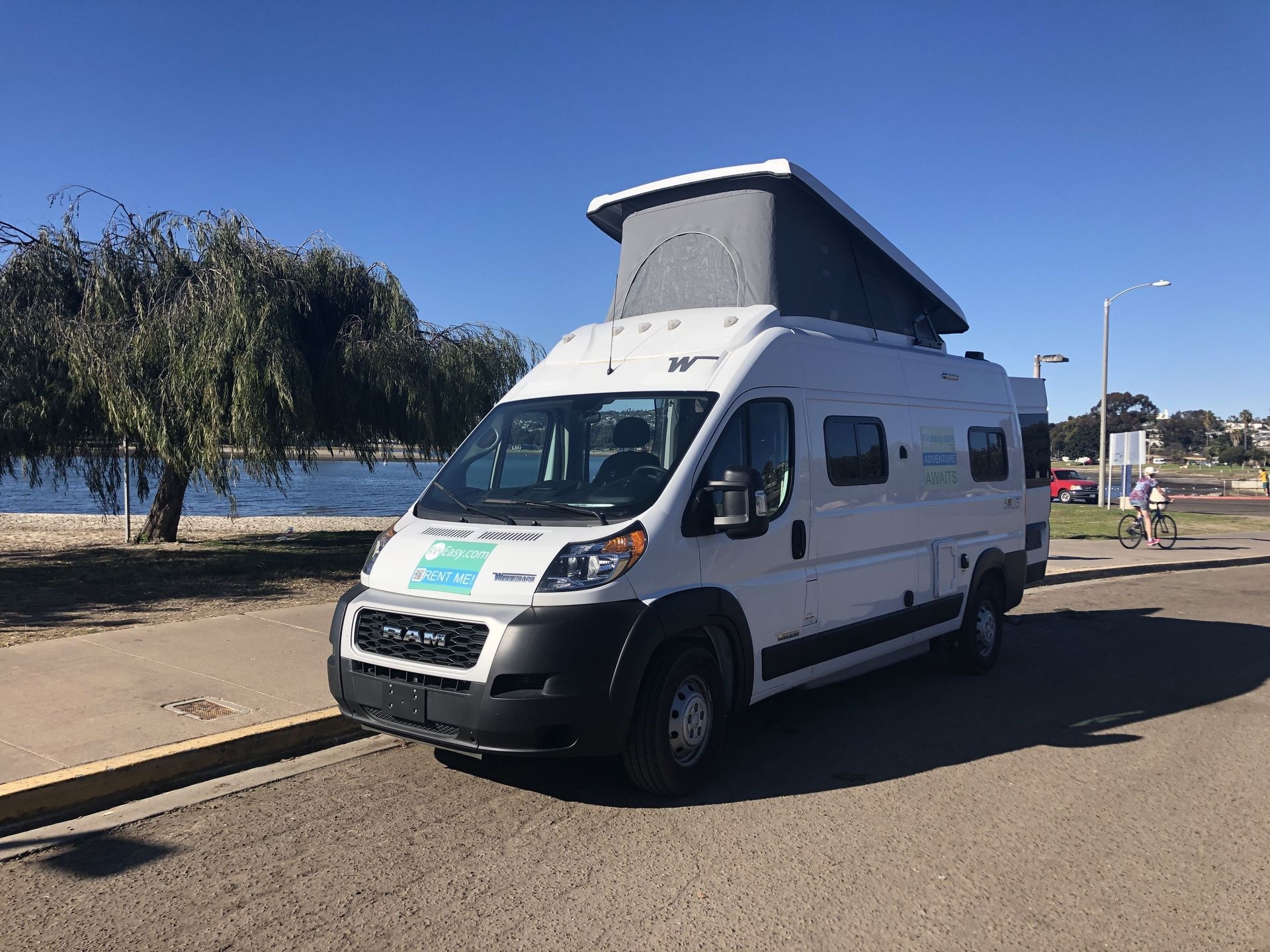 Photo 16 - 2020 Winnebago Class B Motorhome rental photo 18