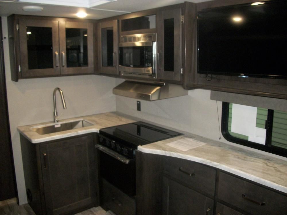 Photo 4 - 2020 Grand Design Travel Trailer rental photo 6